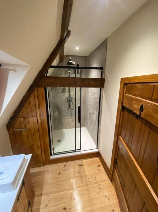A Newly Renovated, Cosy Escape In The Beautiful Shepherd'S Cottage Dereham Exterior photo